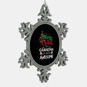 Vrolijk kerstfeest voor een grootmoeder van groot tin sneeuwvlok ornament (Links)
