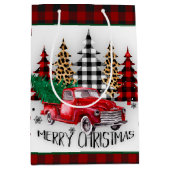 Vrolijk kerstfeest vrachtwagen en bomen medium cadeauzakje (Voorkant)