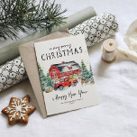 Vrolijk kerstfeest | Waterverf Red Truck Holiday Feestdagenkaart<br><div class="desc">Deze rode vrachtwagen met kerstkaart is een klassiek en perfect voor iedereen op je mailinglijst. Voeg uw douanetekst aan dit ontwerp toe door de "Edit this design sjabloon"vakjes op de rechterkant van het punt te gebruiken, of de blauwe "pas het"knoop aan om de tekst te schikken, de doopvonten en de...</div>