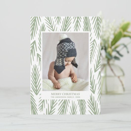 vrolijk kerstfeest. Winter groene dennen patroon f Feestdagenkaart (Staand voorkant)