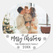 Vrolijk Kerstfeest Zwart Wit Sneeuwvlok Familiefot Ronde Sticker (Voorkant)