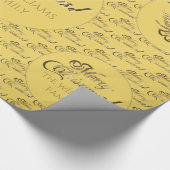 Vrolijk kerstgeel Elegant Faux Gold Script Cadeaupapier (Hoek)