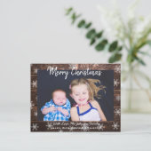 Vrolijk kerstgerei met hout en snowflakes briefkaart (Staand voorkant)