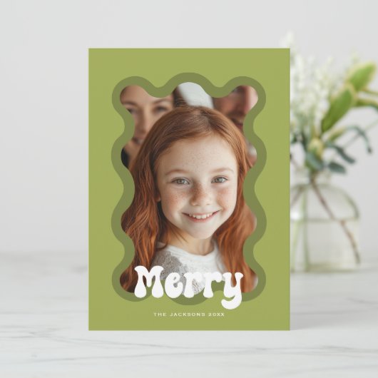 Vrolijk kerstgroen Scallop Holiday Design Feestdagenkaart (Staand voorkant)