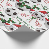 Vrolijk kerstkerstVoetbal kerstman Cadeaupapier (Hoek)