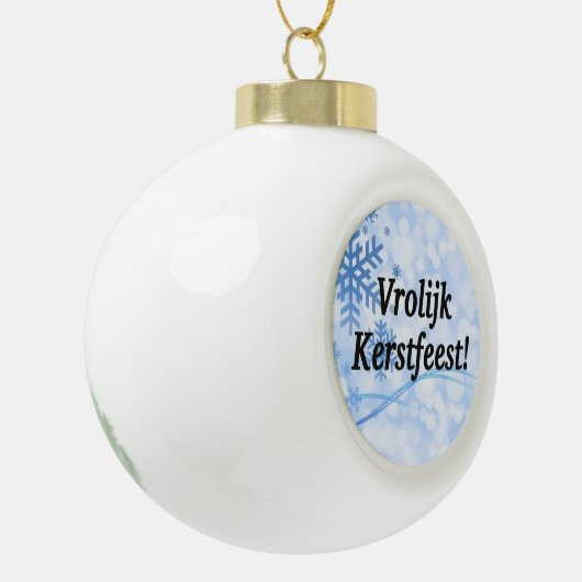 Vrolijk Kerstlijk feest. Vrolijk kerstfeest in Ned Keramische Bal Ornament (Links)