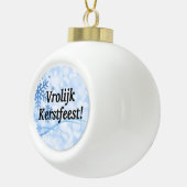 Vrolijk Kerstlijk feest. Vrolijk kerstfeest in Ned Keramische Bal Ornament (Rechts)