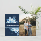Vrolijk Kerstmis Blauw Poinsettia Feestdagenkaart (Staand voorkant)