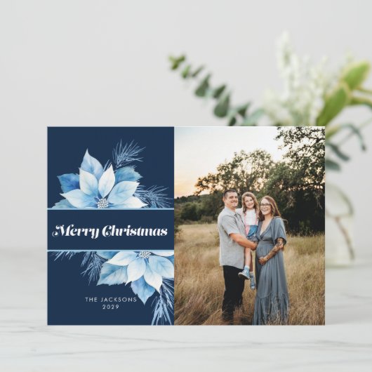 Vrolijk Kerstmis Blauw Poinsettia Feestdagenkaart (Staand voorkant)