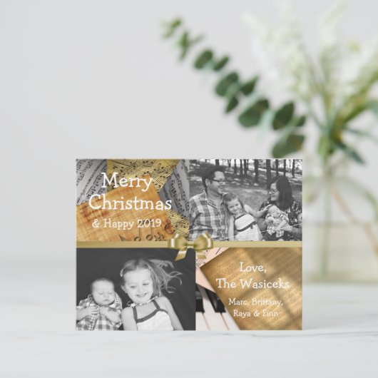 Vrolijk Kerstmis Familie Foto Gouden Boog Muzikale Feestdagenkaart (Staand voorkant)