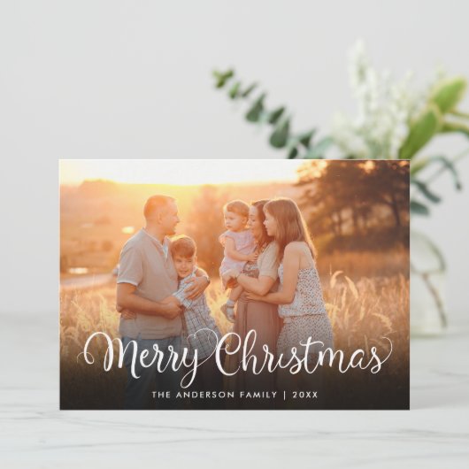 Vrolijk Kerstmis foto Elegant Script Winter Scène Feestdagenkaart (Staand voorkant)