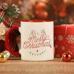 Vrolijk Kerstmis Gepersonaliseerde Rendieren Antle Mok<br><div class="desc">Omarm de vreugde van het seizoen met deze personaliseerbare Merry Christmas mok! Dit heerlijke cadeau voor familie en vrienden wordt geleverd met de optie om een aangepaste naam toe te voegen, waardoor het een extra speciaal gebaar is. De mok heeft een elegant schrift dat "Vrolijk kerstfeest" uitdrukt, versierd met sprankelende...</div>