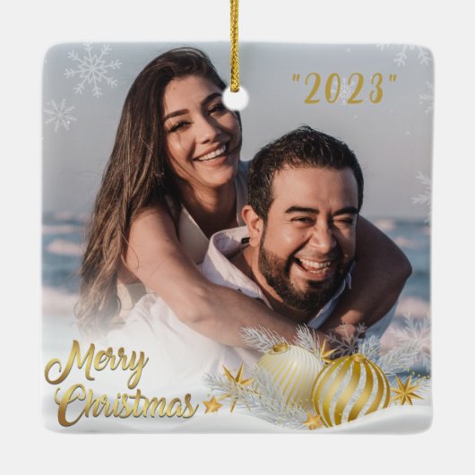 Vrolijk Kerstmis Goud Sneeuwvlok Gepersonaliseerd Keramisch Ornament (Achterkant)