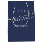 Vrolijk Kerstmis Kalligrafie Script Navy Blauw Pla Medium Cadeauzakje (Voorkant)