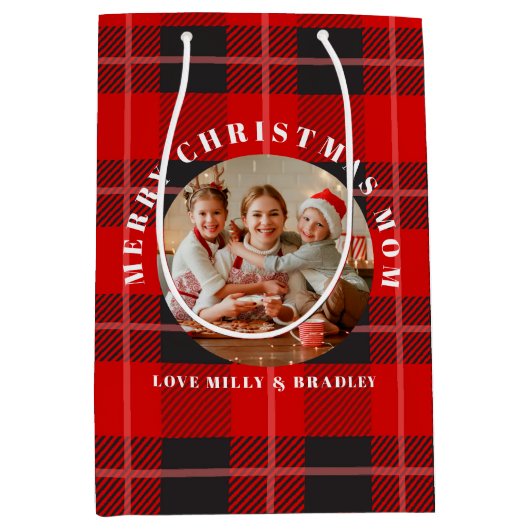 Vrolijk Kerstmis Moeder Rood Plaid Gepersonaliseer Medium Cadeauzakje (Voorkant)