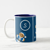 Vrolijk Kerstmis Monogram Gingerbread Santa Blue Tweekleurige Koffiemok (Links)