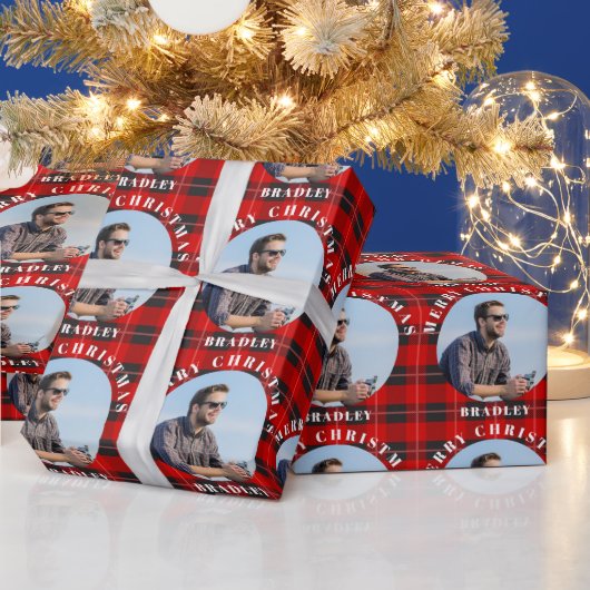 Vrolijk Kerstmis Rood Plaid Gepersonaliseerde Foto Cadeaupapier (Feestdagen)