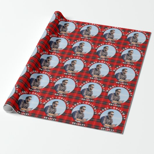 Vrolijk Kerstmis Rood Plaid Gepersonaliseerde Foto Cadeaupapier (Uitgerold)
