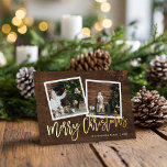 Vrolijk Kerstmis Rustiek Goud Script Foto Folie Feestdagenkaart<br><div class="desc">Betaalbare op maat gemaakte foto-wenskaarten met eenvoudige sjablonen voor aanpassing. Dit rustieke chique ontwerp is voorzien van een 2-fotosjabloon met echte gouden folie scripttekst op een houtachtige achtergrond. Personaliseer het met uw foto's, familienaam, het jaar of andere aangepaste tekst. De achterzijde heeft ruimte voor extra foto's en tekst. Gebruik de...</div>