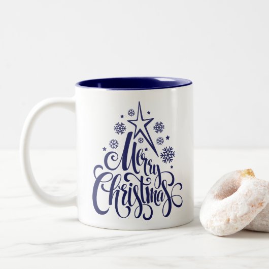 Vrolijk Kerstmis Script Modern Tweekleurige Koffiemok (Met donut)
