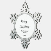 Vrolijk Kerstmis voeg familienaam toe jaar tekst a Tin Sneeuwvlok Ornament (Rechts)