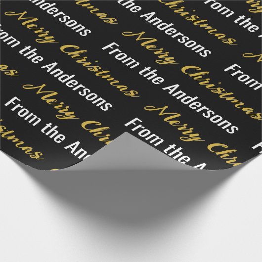 Vrolijk Kerstmis Zwart Wit en Goud Script Naam Cadeaupapier (Hoek)