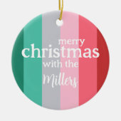 Vrolijk kerstrood en groen keramisch ornament (Voorkant)