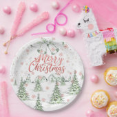 Vrolijk kerstrood en groene besneeuwde bomen papieren bordje (Feest)