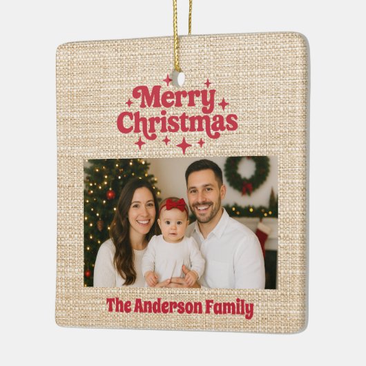 Vrolijk kerstrood foto beige burlap keramisch ornament (Links)