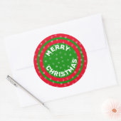 Vrolijk kerstrood groen en sneeuwvlokken ronde sticker (Envelop)