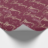 Vrolijk kerstscript uit naam Royal Red Gold Cadeaupapier (Hoek)