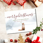 Vrolijk kerstscript Winter Fox Holiday Kaart<br><div class="desc">Personaliseer jouw naam en date op deze kikkerbakkerskaart met een vos op een winterse bosgrond. Ontworpen door: Thisnotme©</div>
