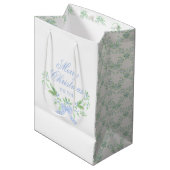 Vrolijk kersttrellis en swag met blauwe boog medium cadeauzakje (Voorkant Gekanteld)