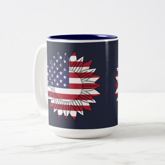 Vrolijk op 4 juli Zonnebloem Vlag Tweekleurige Koffiemok (Voorkant links)