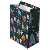 Vrolijk paasdag - Funny Bunny Wishes Pattern Medium Cadeauzakje (Achterkant Gekanteld)