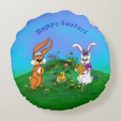 Vrolijk Pasen. Konijn met Bunny en Chick Rond Kussen (Achterkant)
