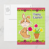 Vrolijk Pasen. Schattige konijntje met tulpen Feestdagenkaart (Voorkant / Achterkant)