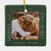 Vrolijk & verloofd Modern Minimal Wavy Photo Keeps Keramisch Ornament (Voorkant)