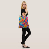 Vrolijke Bloemenschildering Tote Bag (Op model)