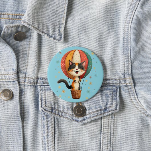 Vrolijke Calico Cat Sky Adventure Illustratie Ronde Button 7,6 Cm (In situ)