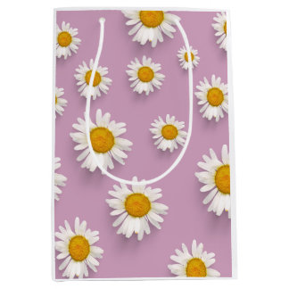 Vrolijke Daisy Pattern op Roze Achtergrond Medium Cadeauzakje