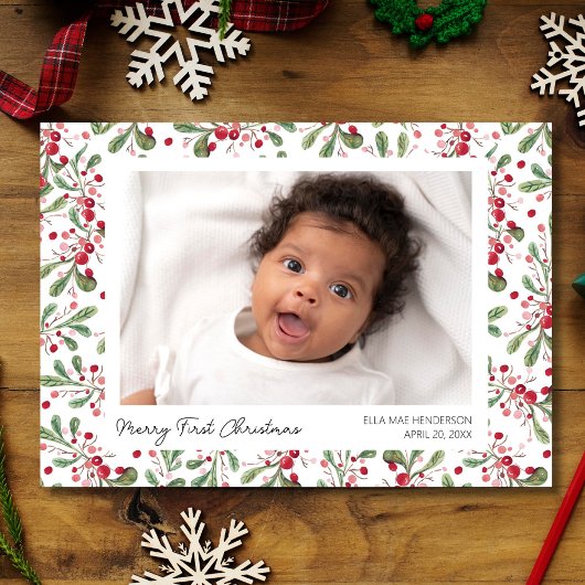 Vrolijke eerste kerstfoto's, bessen en groen feestdagenkaart