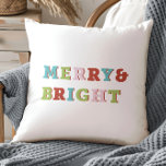 Vrolijke en heldere feestelijke kleurrijke kerst kussen<br><div class="desc">Kom in het feestelijke seizoen met dit schone en minimalistische typografische ontwerp met een feestelijk kleurenpalet dat dit seizoen perfect past bij de kerstinrichting.</div>