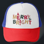 Vrolijke en heldere kleurrijke Retro Typografie Trucker Pet<br><div class="desc">Vrolijk en helder,  kleurrijk retro typografie ontwerp in rood,  bosgroen en goud.</div>