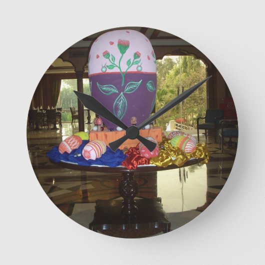 Vrolijke Feestelijke Lente Pasen Kleurrijke Eieren Ronde Klok (Voorkant)