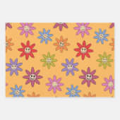 Vrolijke glimlachende kleurrijke bloemetjes op sin inpakpapier vel (Voorkant 3)