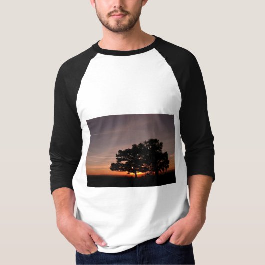 VROLIJKE GRIJNS T-SHIRT (Voorkant)