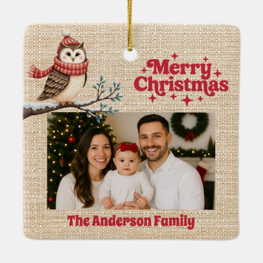 Vrolijke kerst rode foto beige jute uil keramisch ornament (Achterkant)