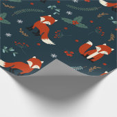 Vrolijke kerst sneeuwvlokken Fox Holly Blue Red Cadeaupapier (Hoek)