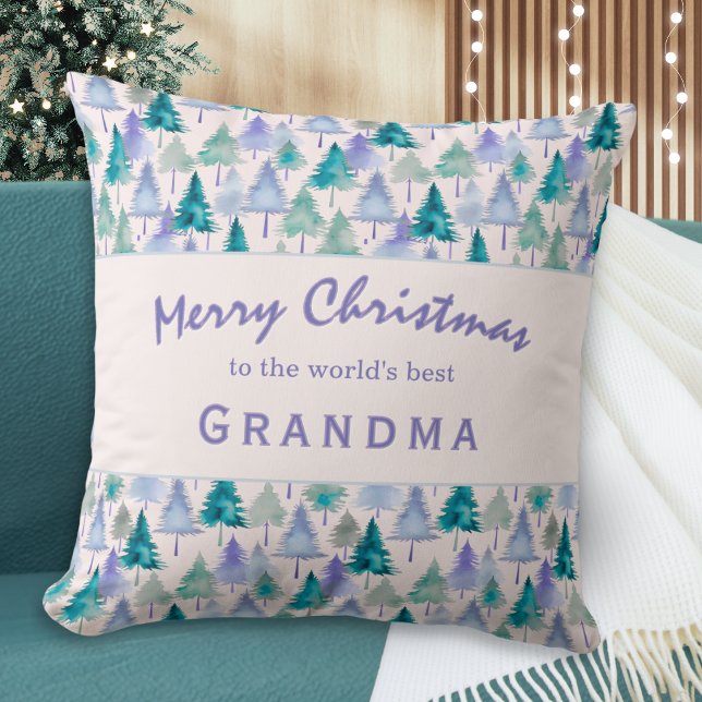 Vrolijke kerstbomen patroon oma vakantie kussen (A festive pillow with Christmas trees pattern in lilac and green, for the 'World's Best Grandma')
